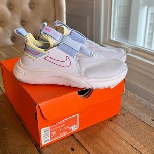 New Kids Nike Flex Runner Plus Size 3.5Y